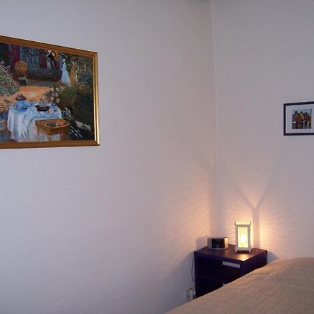Guest House Adonis Brugia Zewnętrze zdjęcie